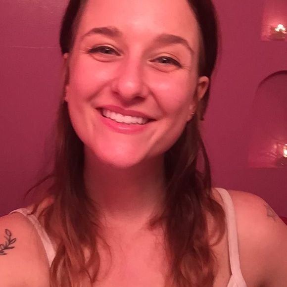 Meet your Posher, Cameron - Picture 1 of 1